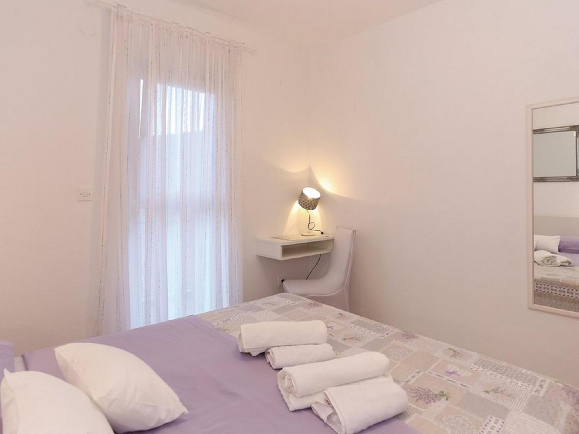 Apartments With A Swimming Pool Vojnic Sinjski, Zagora - 22835 Trilj Стая снимка
